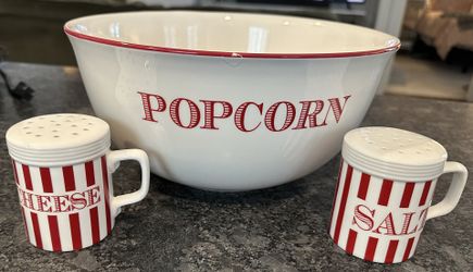 Popcorn Bowl With Shakers