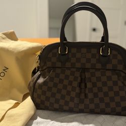 Louis Vuitton Trevi Pm 