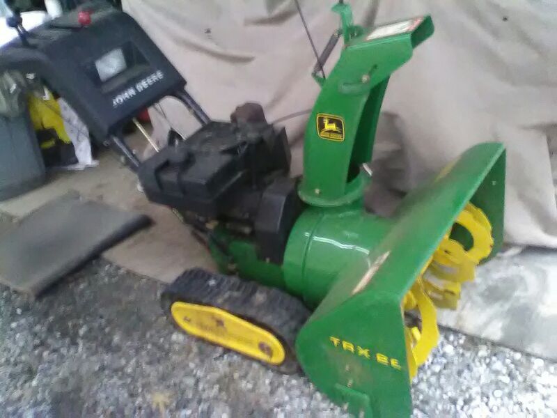 John deere stx 26- snow blower on tracks 6 speed with reverse