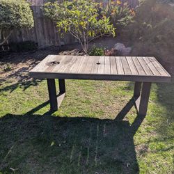 Restoration Hardware Patio Table 