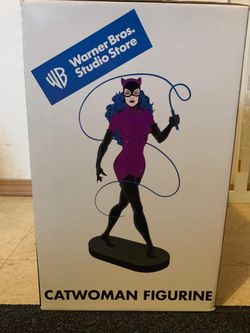 Catwomen Figurine