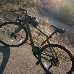 Ozark Trail 700C G.1 Explorer Drop Bar Gravel Bike, Medium Frame, Fits Riders 5'5" - 5'10