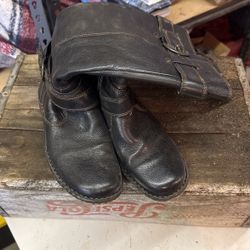 Born Black Leather Boots Size 6