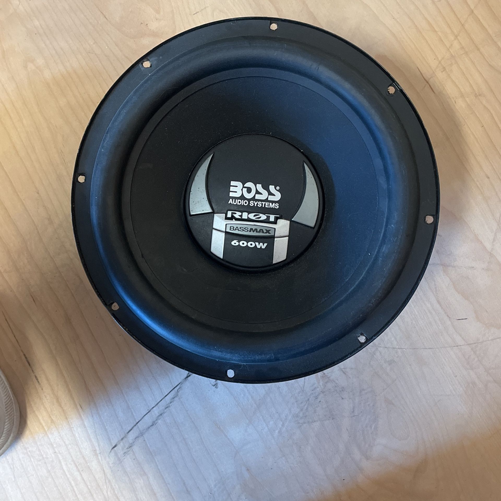 BOSS Riot. 12” Sub Woofer (2 Ea, 1 Pair)