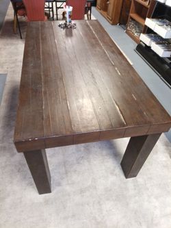 Picnic table