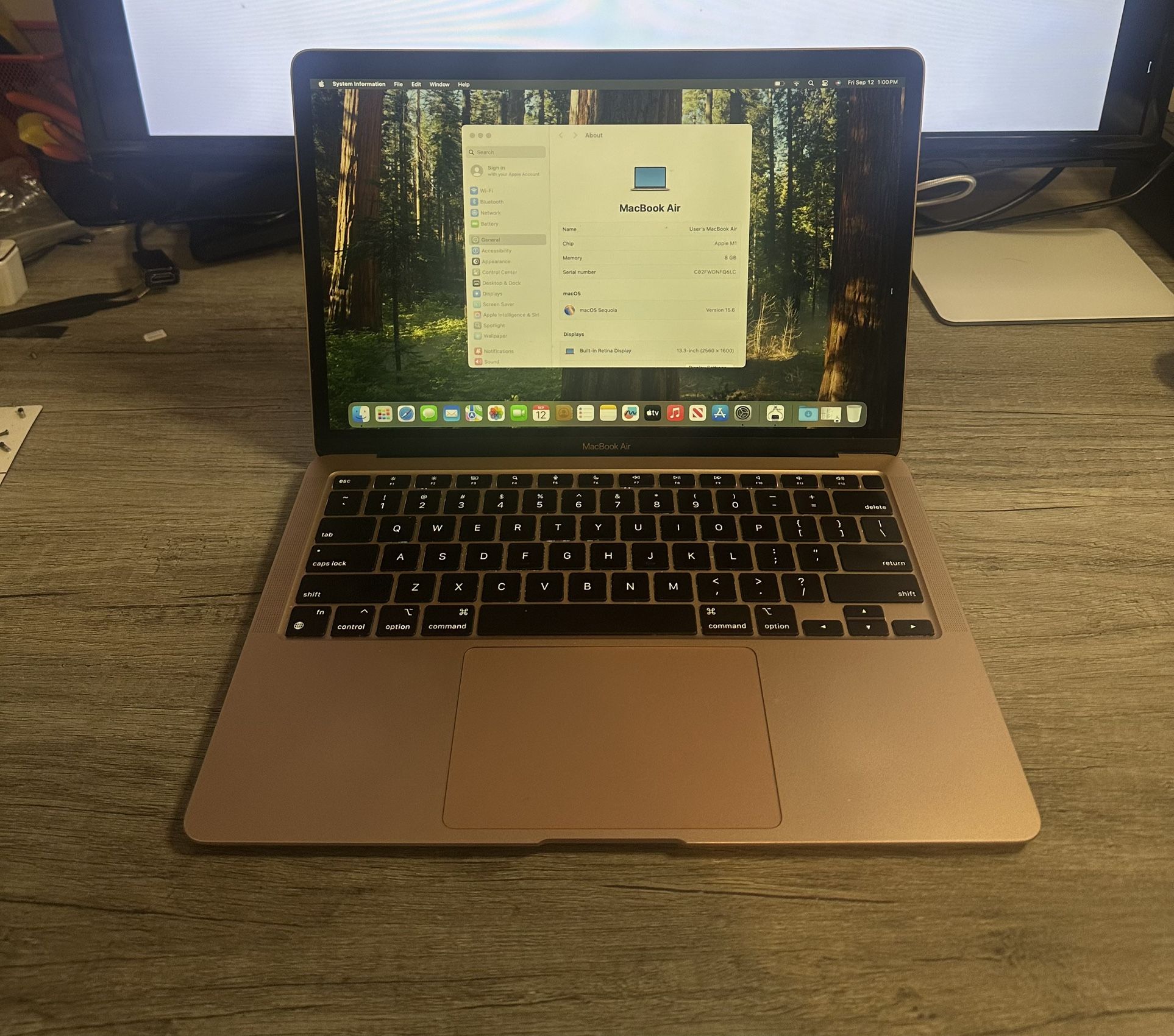 2020 13” MacBook Air: M1, 8GB, 256GB SSD