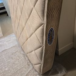 Full Size Mattress 