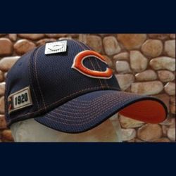 Chicago Bears Size S/M New Era 39THIRTY 2019 "SIDELINE HOME" Primary Logo Hat (NW/OT) UNWORN!😇 COMES WITH PIN!🤯 Please Read Description.