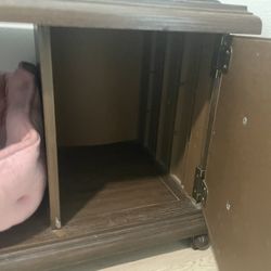 Small Night Stand (rolls