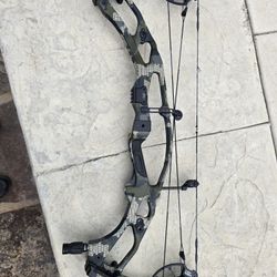 HOYT RX-9 ULTRA. Left Handed 