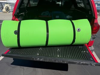 Floating water pad