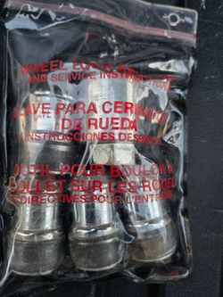 Used wheel lock key set fits GMC trucks