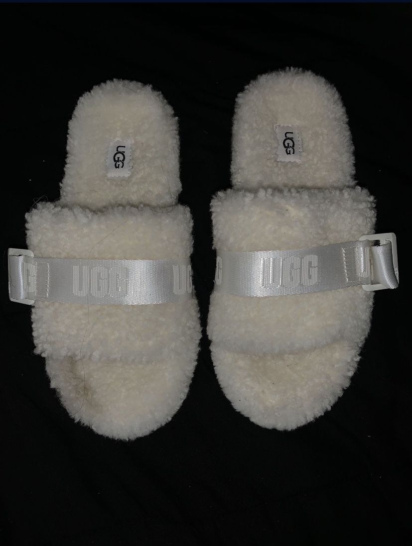  UGG slipper