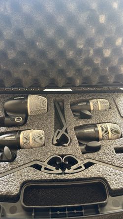 Shure 4-Piece Drum Microphone Kit w/ Hard Case – Excellent Working Condition