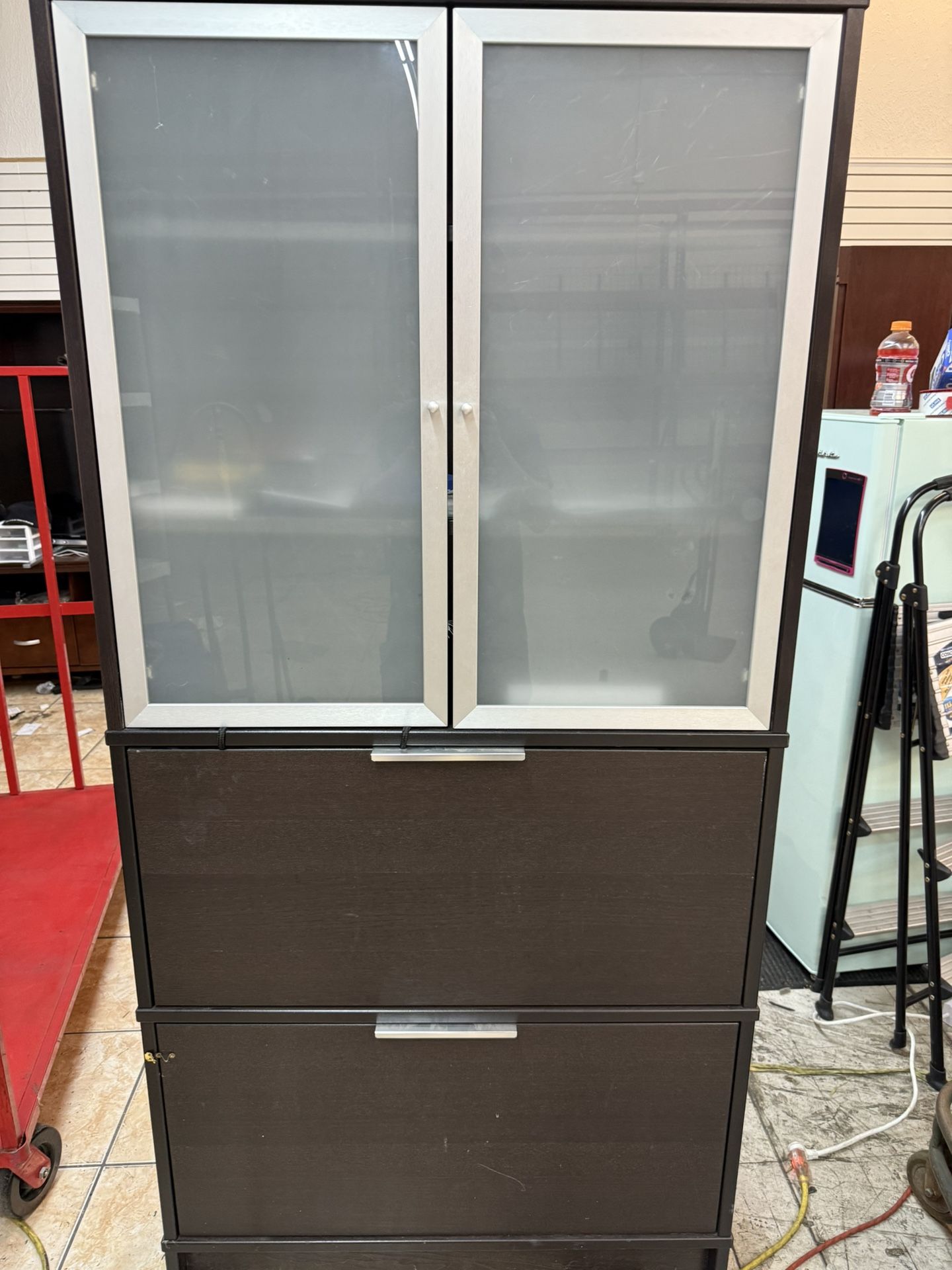 Beautiful Shelf With 2 File Cabinets