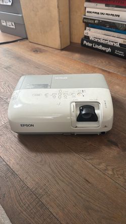 Epson EX30 projector