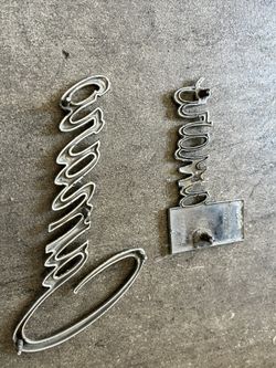 Chevy And Ford Emblems