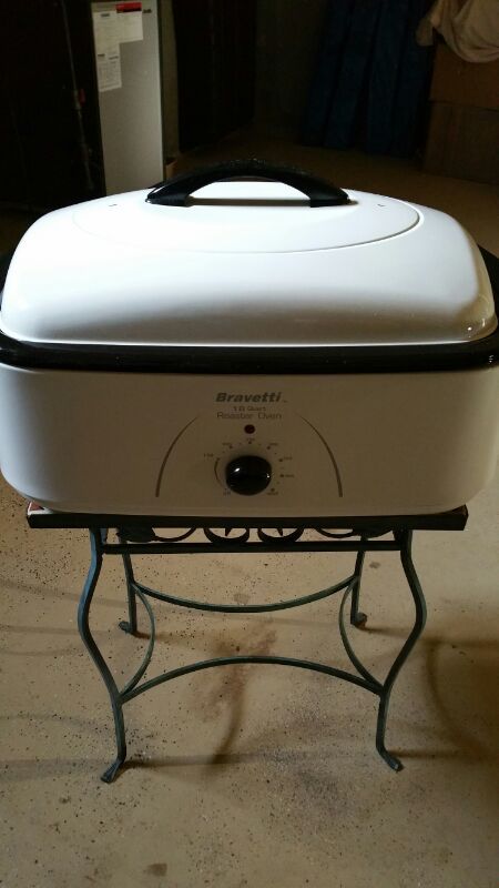 Bravetti Smoker/Roaster Oven with Buffet Server