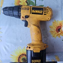 Drill dewalt taladro