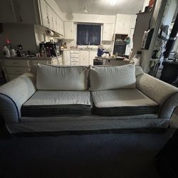 CURB ALERT! FREE! COUCH!