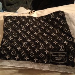 Louis Vuitton Scarf