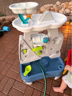 Step 2 misting mountain waterfall water table