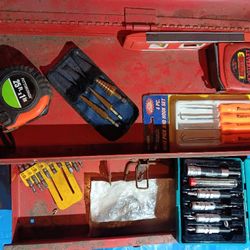 TOOL BOX WITH A FEW ITEMS