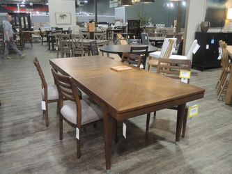 Magnussen Ashford Walnut Extendable Dining Table