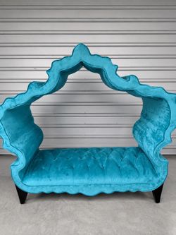 Beautiful enclosed couch