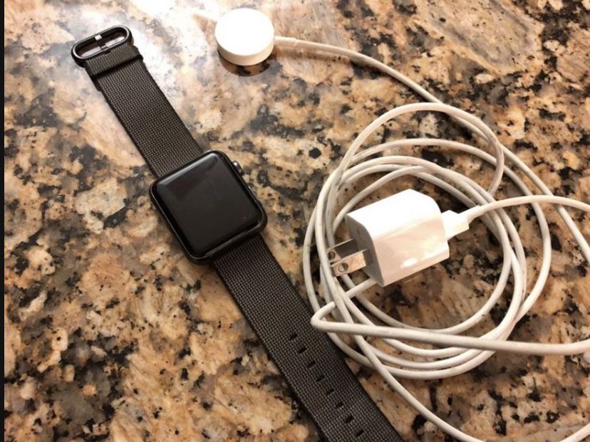 Apple Watch Series 2 W/charger