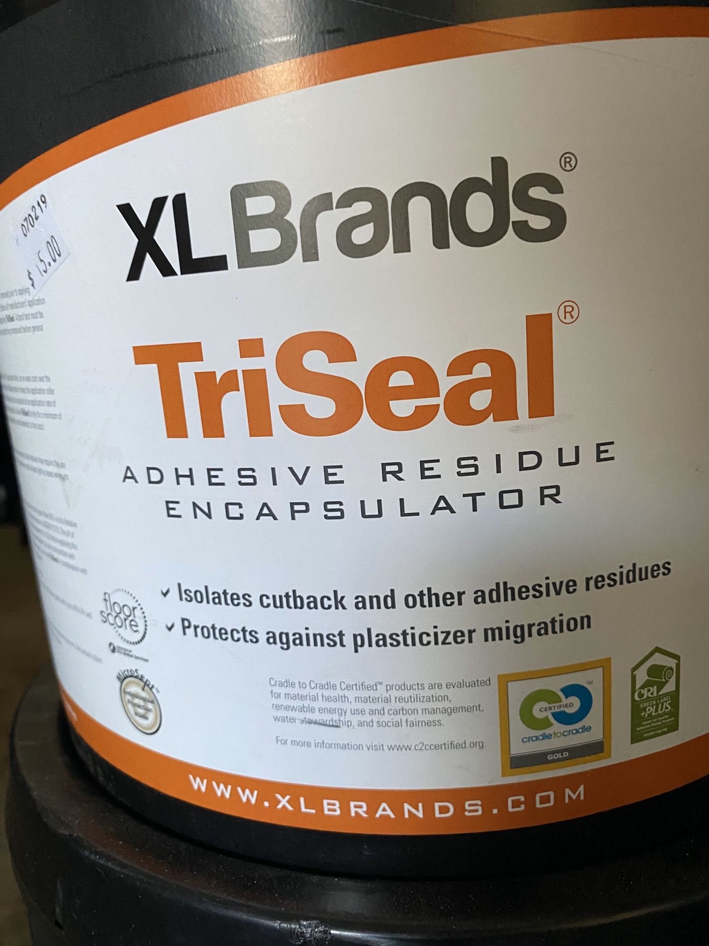 XL Brands TriSeal Adhesive Residue Encapsulator
