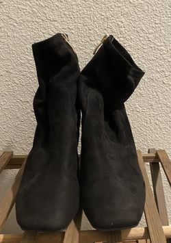 Liz Claiborne Black Ankle Boots 