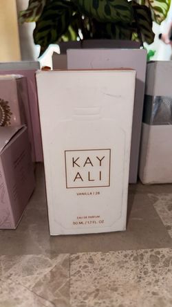 Kayali vanilla edp