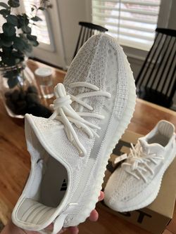 Yeezys boost 350 v2