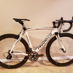 *Pinarello Dogma*Campagnolo Super Record*HED Carbon wheels*