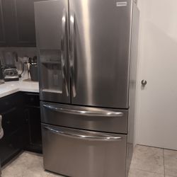 Frigidaire Gallery Counter Depth French Door Refrigerator  21.4 Cu  Ft