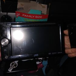 12 Inch Kicker L7 Solo Baric Subwoofers With JVC Double Din And Amp