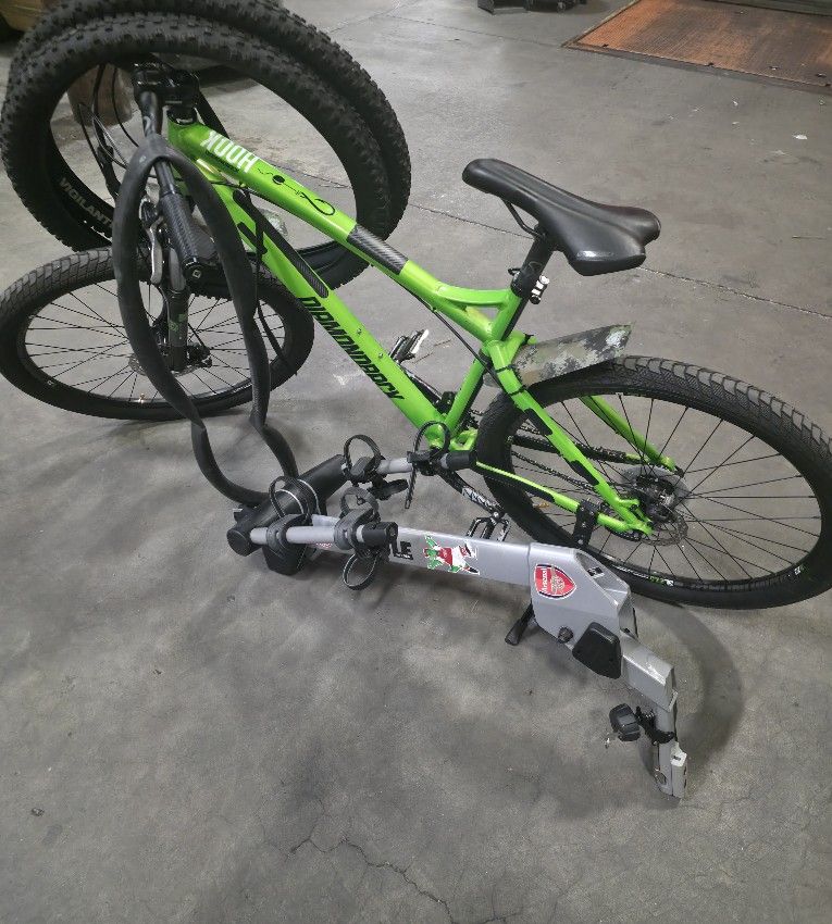 Diamondback Hook And Thule Helium Pro 2