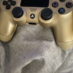 PS4 Controller