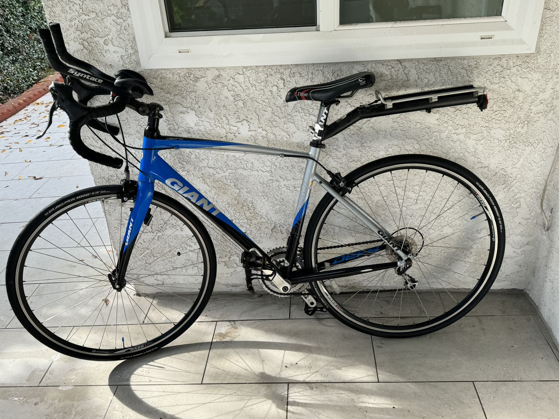  Men’s Giant Defy 26” Lightweight Road Bicycle (24 Speed)