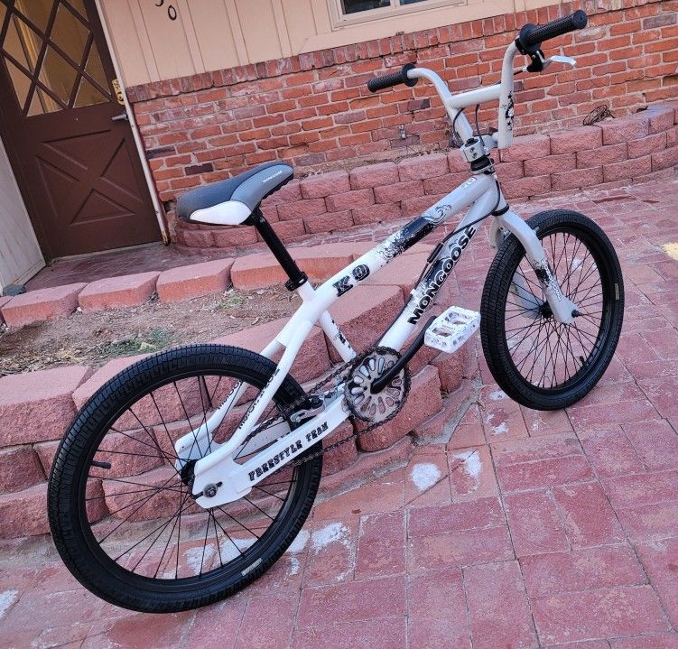 07 Mongoose Freestyle Team Bmx Bike Haro