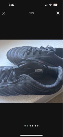 New New Girls Adidas New Soccer Shoes Size Us 22 Only