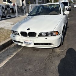 525i 01 BMW Classic Stock