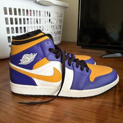 Jordan 1 Mid Lakers Size 11