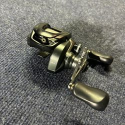 Shimano Curado MGL 151xg 