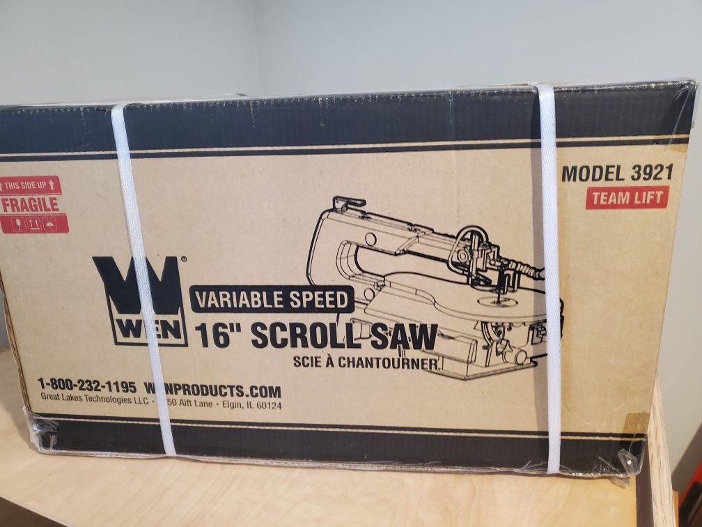 New in Box Wen 16" Scroll Saw And Box Of New Blades