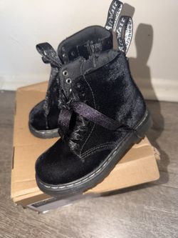 Dr Marten Boots