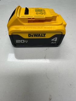 NEW dewalt 20v 4AH battery