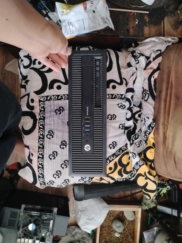 HP EliteDesk or ProDesk 600 G1 Small Form Factor (SFF) desktop computer