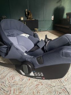 Nuna pipa lite LX Car Seat